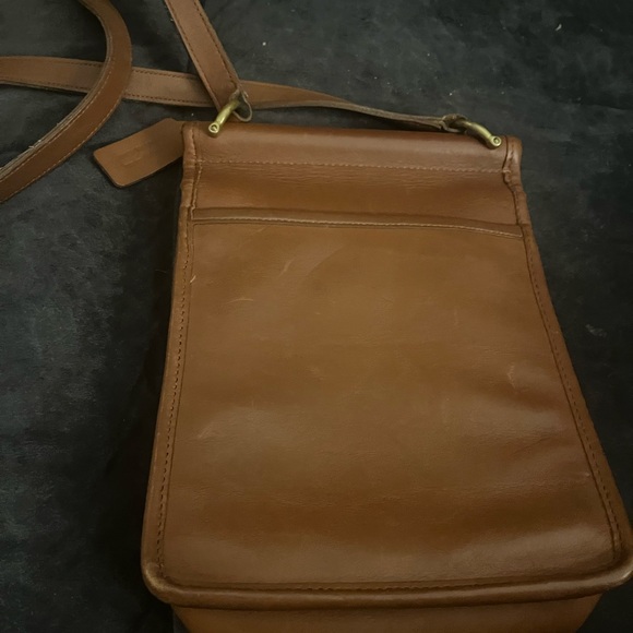 Vintage Coach Crossbody chestnut, amazing condition near perfect amazing deal - Picture 3 of 9